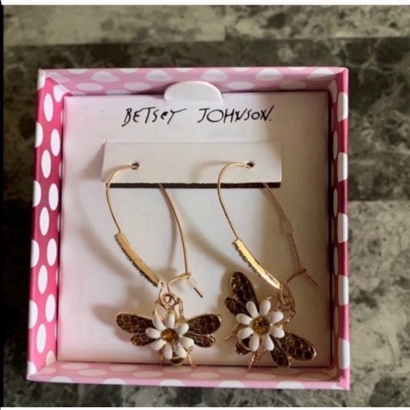 Betsey Johnson Jewelry - Betsey Johnson Bee earrings